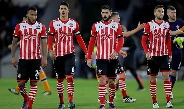 南安普顿力争逆袭西汉姆，实力对决谁能称霸？