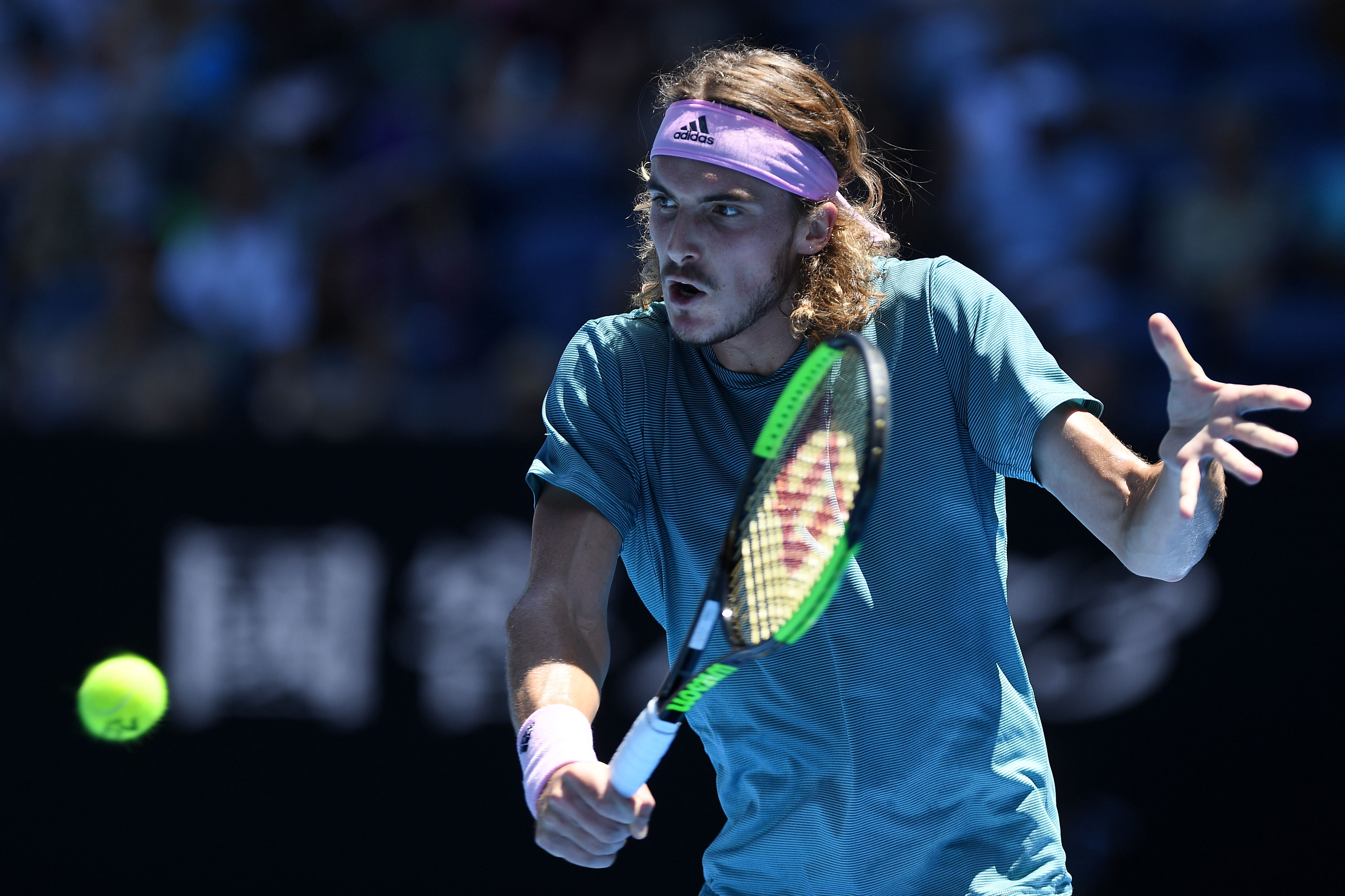 戴维斯杯逆转联合杯，西西帕斯高光表现