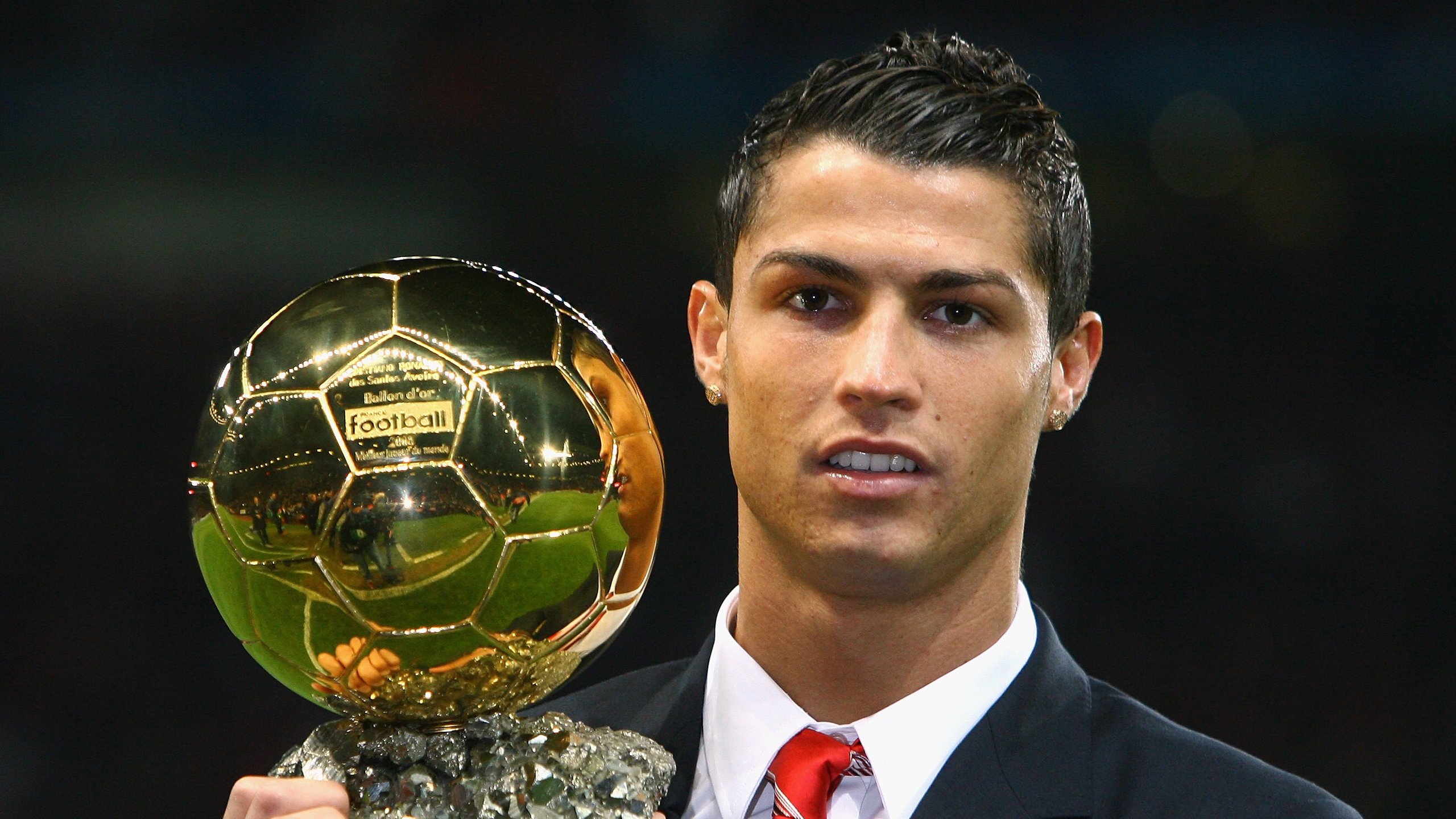 北欧烈焰压制巴斯克雄狮,拉什福德关键时刻的救赎与统治力